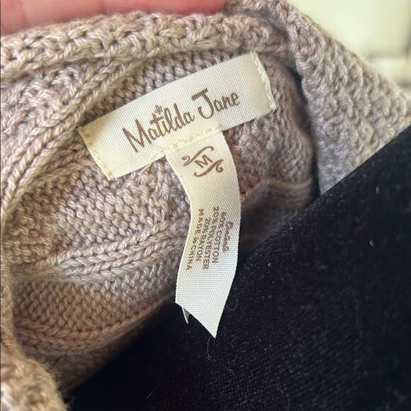 Matilda Jane Cozy Knit Vest Medium   D - Picture 2 of 9